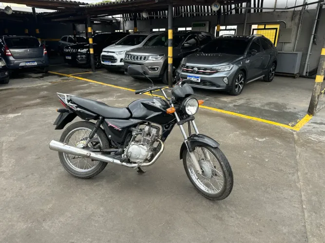 TITAN 150 KS 2005 só pegar e andar ! Tudo ok !