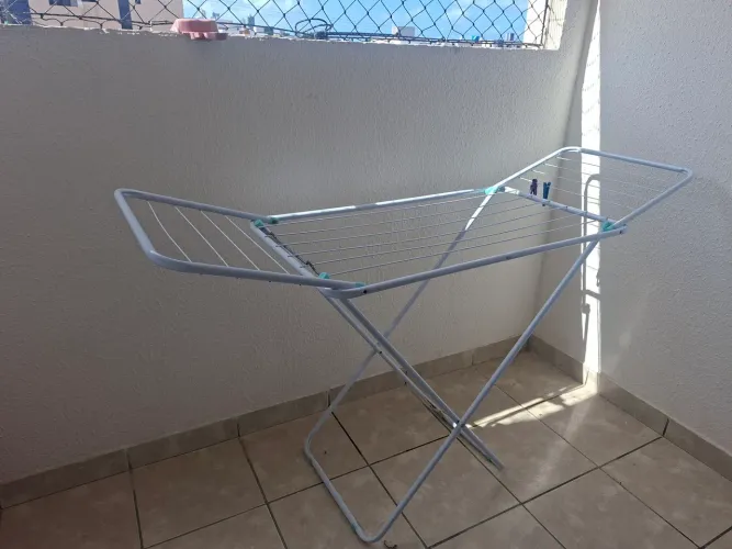 Kit Varal - 1 varal de chão + 1 varal aereo.
