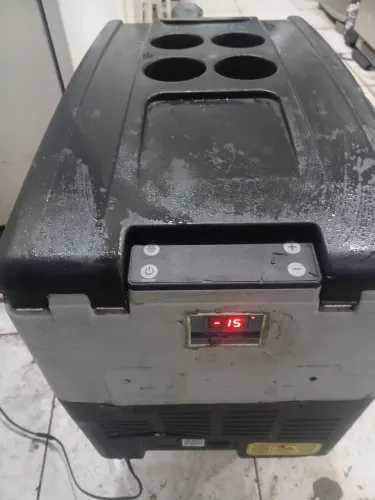 Mine freezer e refrigerafor 31L 220V Funcionando perfeitamente 