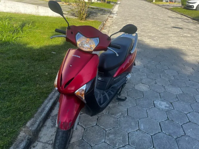 Honda Lead 100 - Pegar e Andar