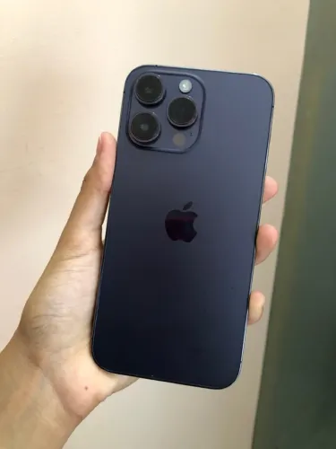 iPhone 14 pro max roxo 256g seminovo com capinha e película