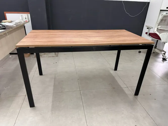 Escrivaninha em MDF para escritório/casa