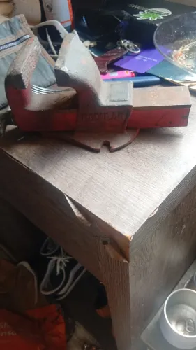 Morsa de bancada modelar numero 3