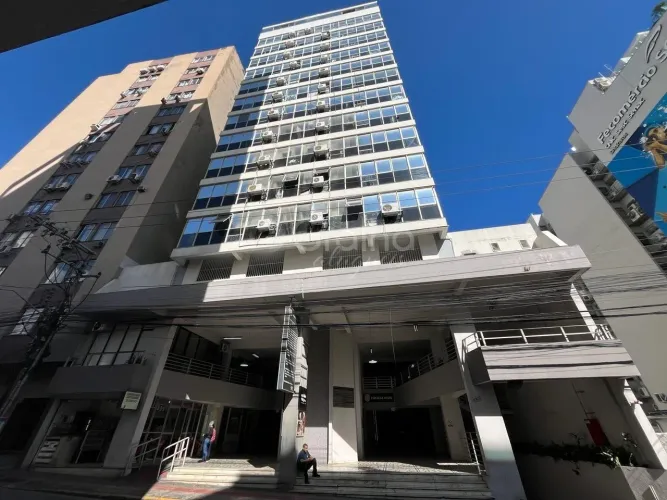 Apartamento com 3 quartos no Centro