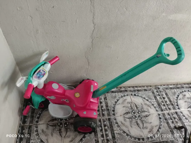 Triciclo infantil