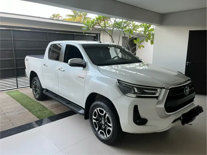 Toyota Hilux CD SRX 4X4 2.8 TDI 16V Diesel Aut. 2021