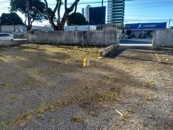 TERRENO AV EPITÁCIO PESSOA