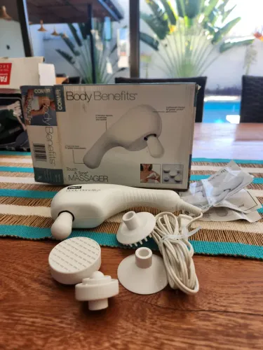 Massageador novo 127 volts.