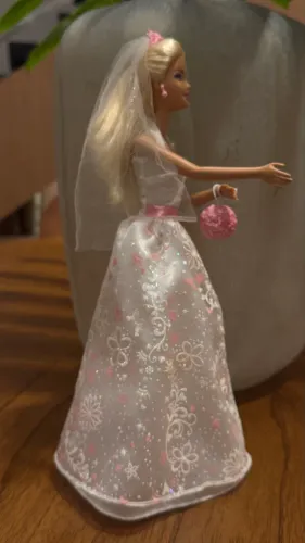 Boneca Barbie Noiva Original da Mattel Edição Clássica 2011/2012