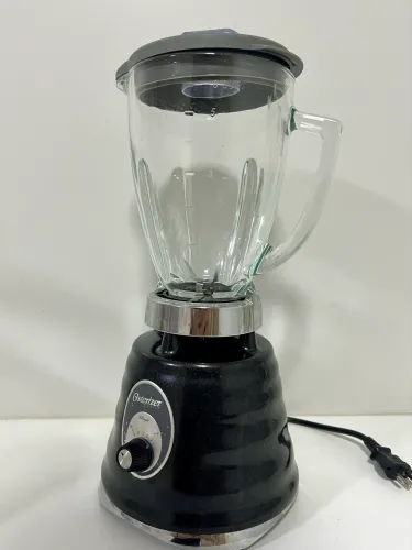 Liquidificador Oster retrô