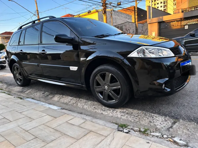 Renault Megane G. Tour Extreme Hi-flex 1.6 Mec. 2010