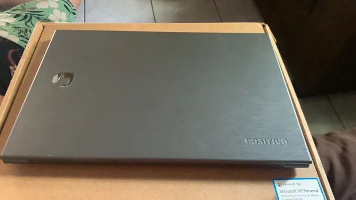 Notebook semi-novo