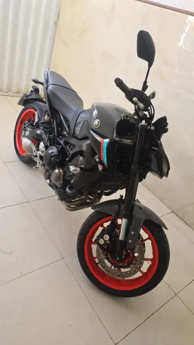 MT 09