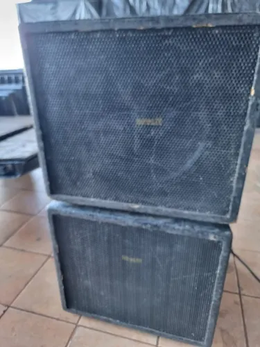 Par de caixas de grave Wpu Selenium 18" 600 ou 800 rms 8 ohms cada muito boas de som usada
