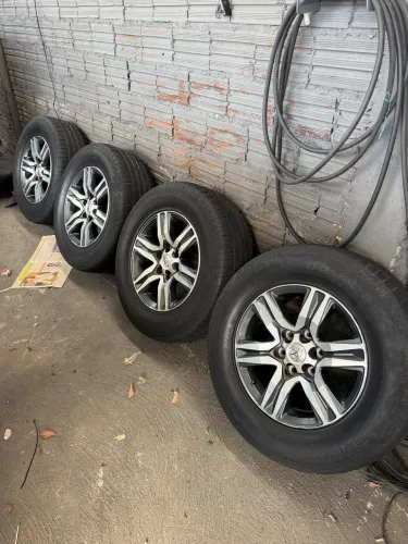 Rodas SW4 FLEX 2019 (original Toyota )