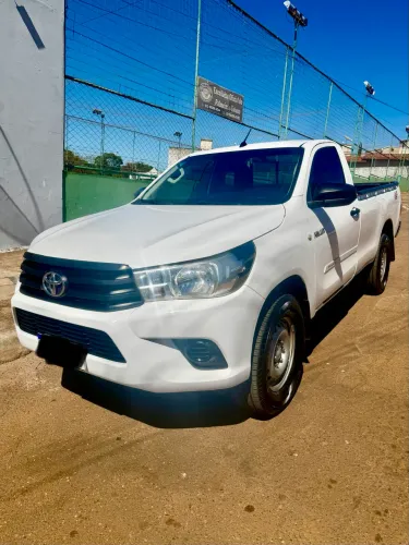 Toyota Hilux CS 4X4 2.8 TDI Diesel Mec. 2020