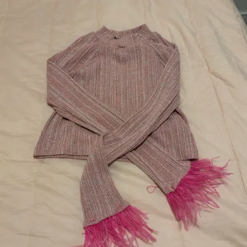 Blusa de pena rosa 