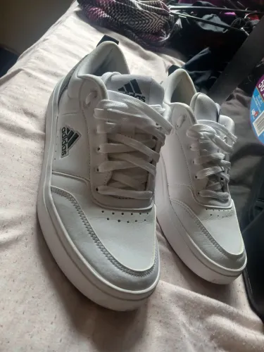 Sapatenis Adidas