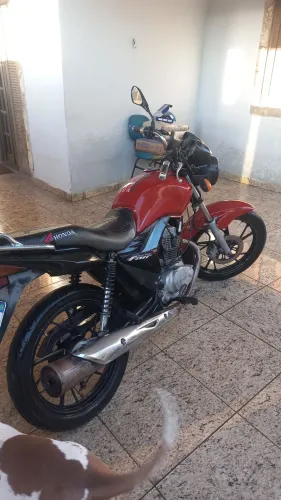 TROCO POR CARRO DE VALOR SIMILAR.