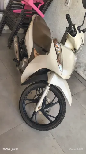 Vende-se Honda Biz 125
