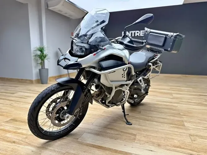 F 900 GS ADVENTURE PLUS