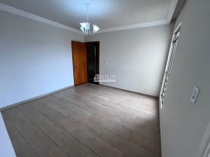 Apartamento com 2 Quarto(s) e 1 banheiro(s) para Alugar, 10 m² por R$ 1490 / Mês