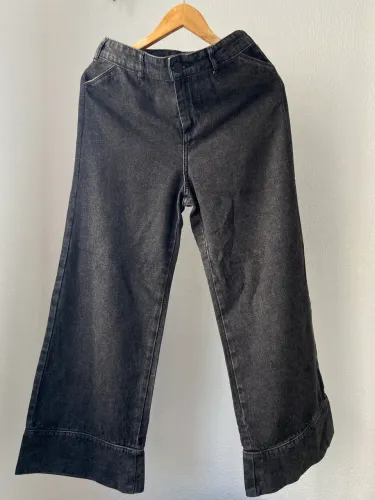 Calça jeans preta