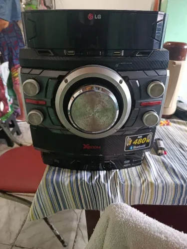 Mini system LG com defeito