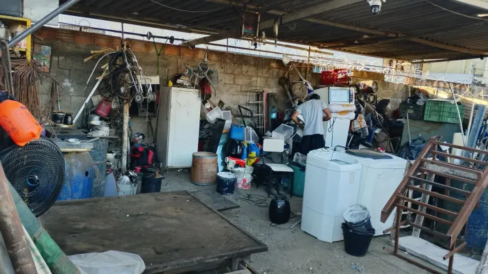 Passo meu ponto ferro velho 5 anos já funcionando bairro Pindorama bh