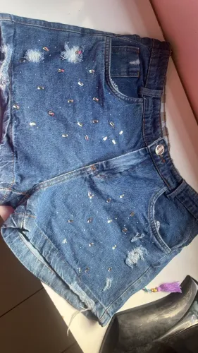 Short jeans