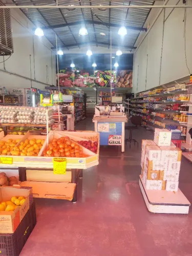 Venda de supermercado no interior de São Paulo 