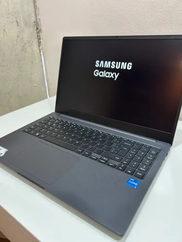Notebook em ótimo estado - Excelente para Trabalho, estudos e internet
