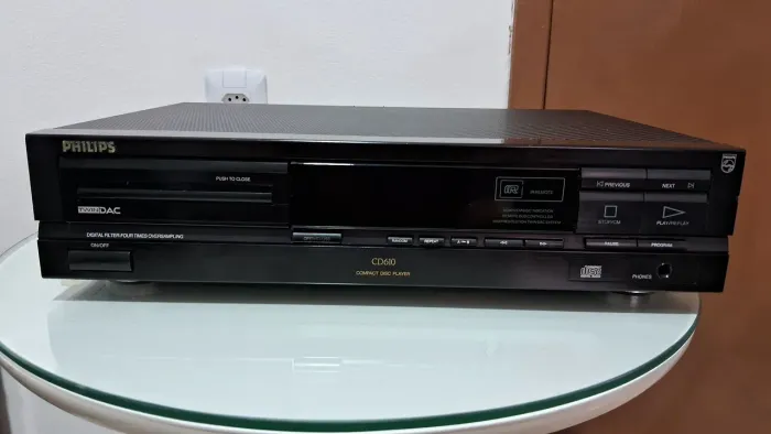 Cd player Philips cd610( top )