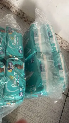 Fralda Pampers verde