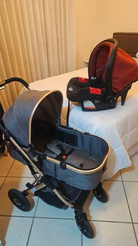 Carrinho passeio bebê Moisés reversível e bebê conforto