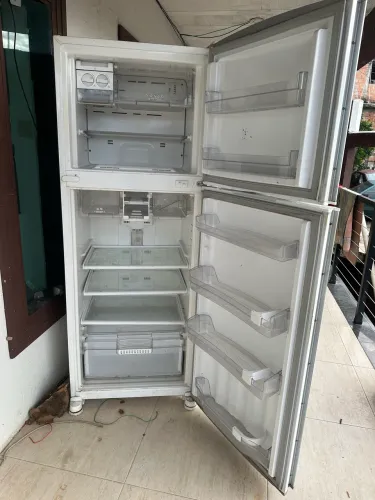 Vendo geladeira Brastemp active fost free