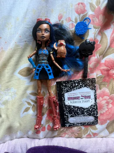 Monster high robecca wave 1