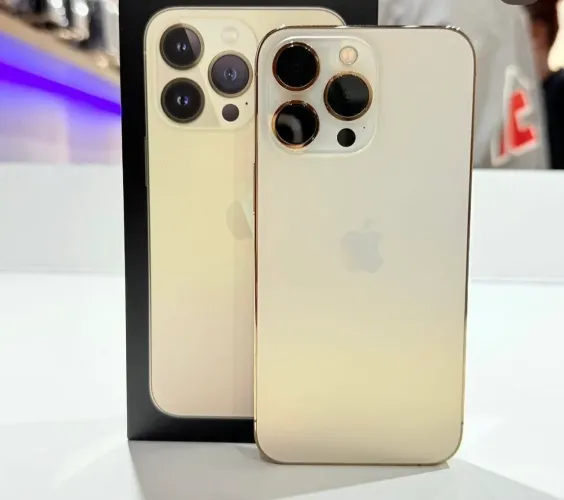 IPhone 13 pro 128gb dourado 06 meses de garantia 