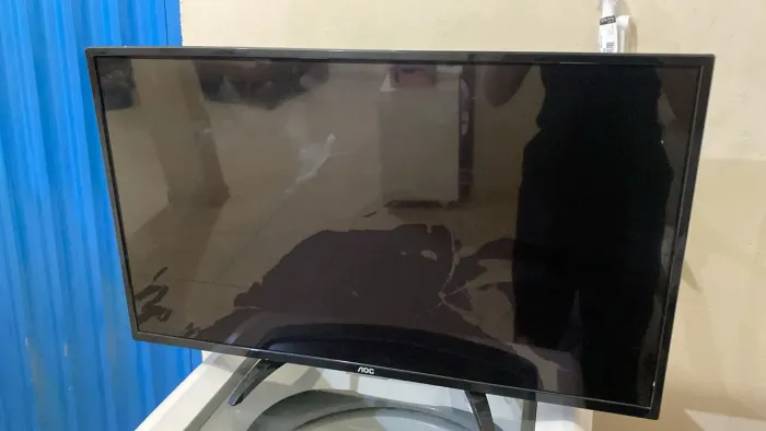 Vendo TV AOC 32? Estragada