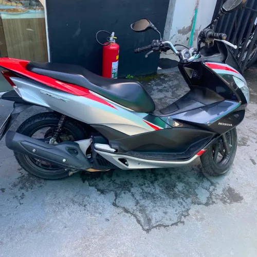 Venda pcx baixo km