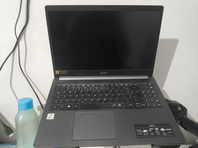 Acer Aspire 5 - i5