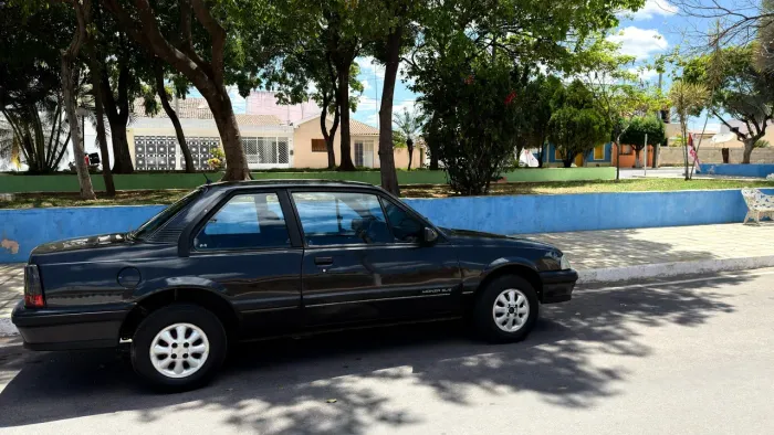 Chevrolet Monza Classic SE 2.0 /mpfi E EFI 2P E 4P 1992