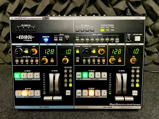 Mesa de Vídeo Edirol 404 HD by Roland