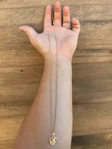 Vendo cordão de ouro