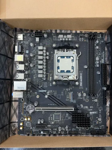 Ryzen 8400f + placa mãe MSI PRO a620M-E