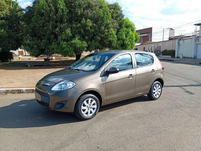 Fiat Palio Attractive 1.0 EVO Fire Flex 8V 5P 2015