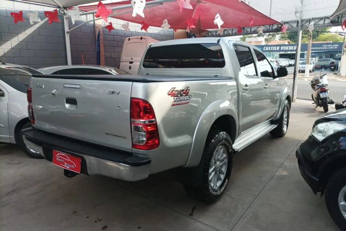 Imagem de Toyota Hilux CD SRV D4-d 4X4 3.0 TDI Diesel AUT 2013