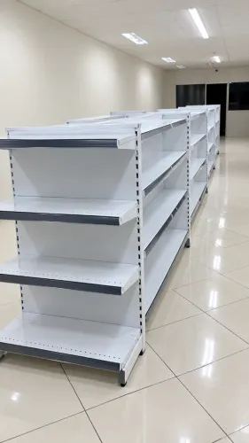 DESOCUPAÇÃO DA LOJA - GÔNDOLA EXPOSITORA 2 LADOS - TUDO PRECISA SAIR!