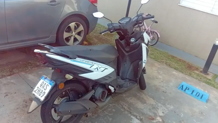 Vendo moto neo 125