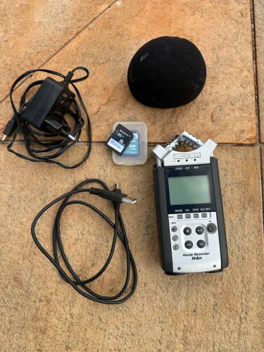 Gravador Zoom H4n - Funcionando perfeitamente + acessórios